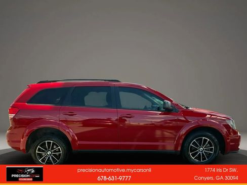 Used 2018 Dodge Journey SE w/ Connectivity Group FWD image 7