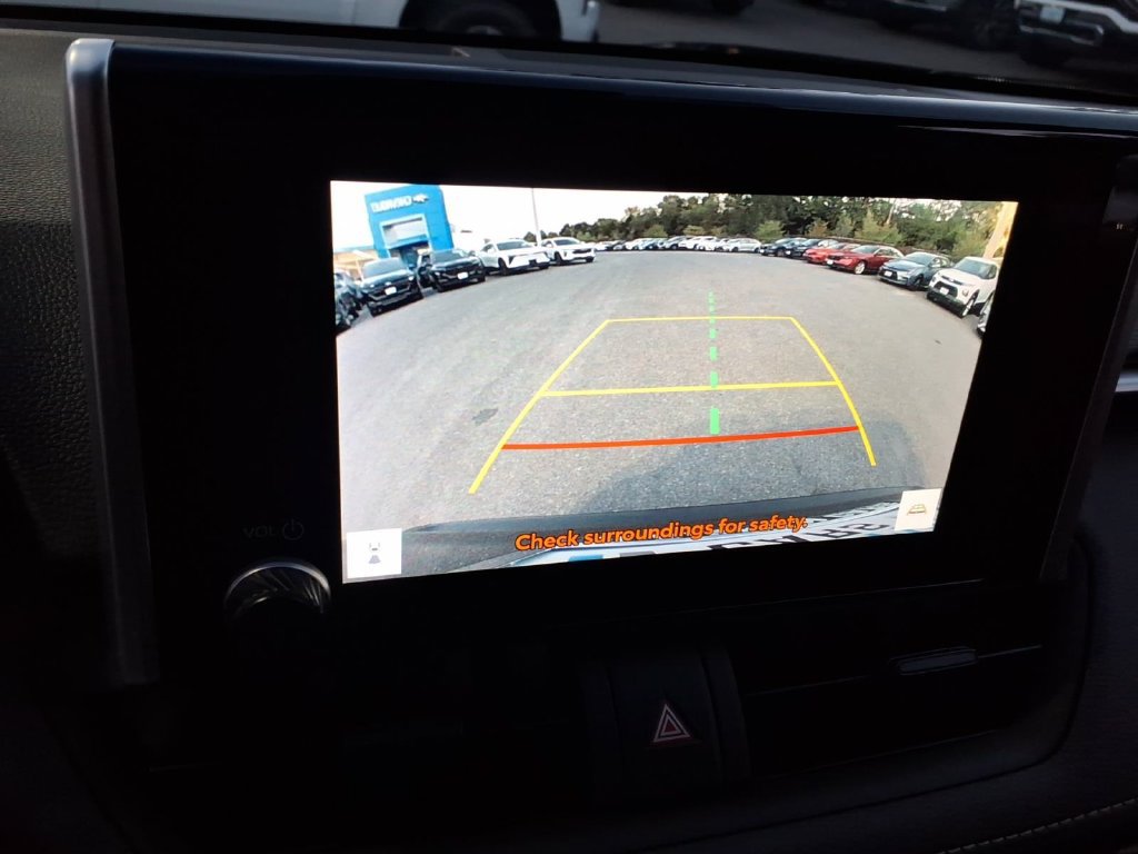 Used 2023 Toyota RAV4 XLE AWD/4WD image 24