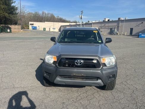 Used 2015 Toyota Tacoma 4x4 Access Cab w/ Convenience Package image 9