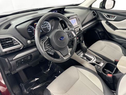 Used 2023 Subaru Forester Premium AWD/4WD image 9