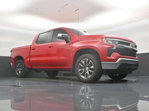 Used 2022 Chevrolet Silverado 1500 LT AWD/4WD image 43