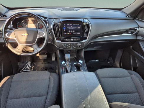 Used 2023 Chevrolet Traverse LT FWD image 13