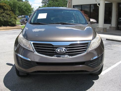 Used 2013 Kia Sportage LX FWD image 2