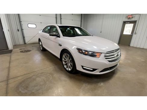 Used 2017 Ford Taurus Limited image 2
