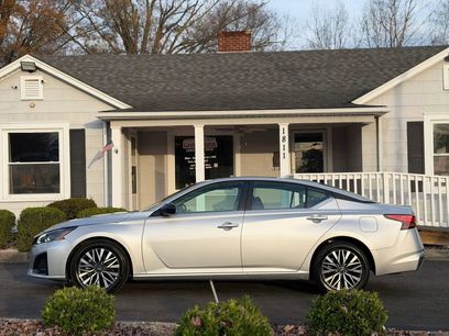 Used 2025 Nissan Altima 2.5 SV