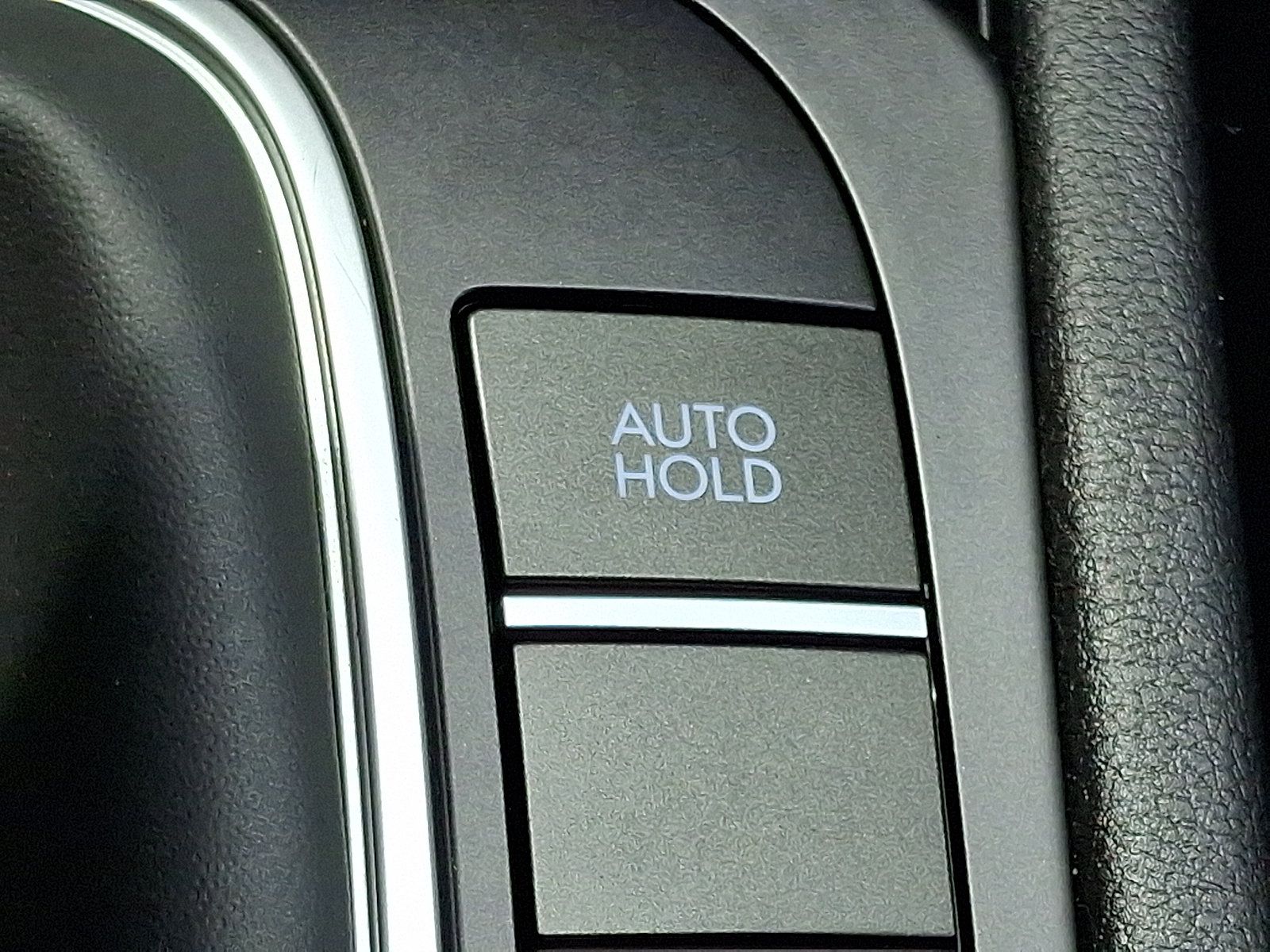 Used 2024 Hyundai Kona SEL FWD image 24