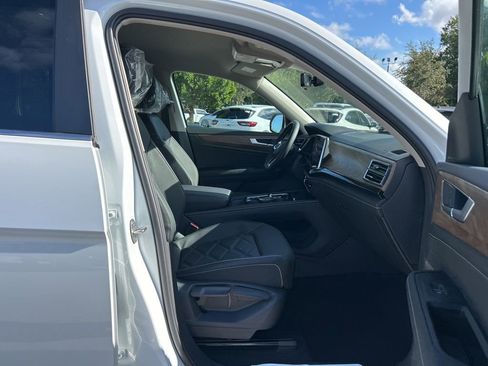 New 2026 Volkswagen Atlas SE image 36