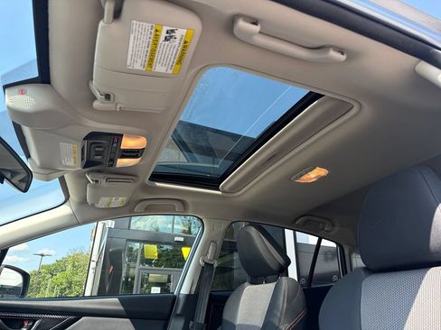 Used 2021 Subaru Crosstrek 2.0i Premium w/ Moonroof Package AWD/4WD image 19