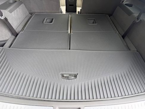 Used 2024 Cadillac XT6 Premium Luxury w/ Technology Package FWD image 52