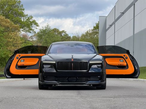 Used 2024 Rolls-Royce Spectre w/ Spectre Launch Package image 6