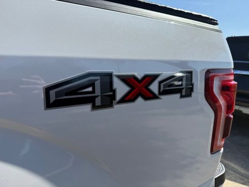 Used 2016 Ford F150 Platinum w/ Equipment Group 701A Luxury image 13