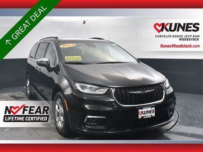 Used 2023 Chrysler Pacifica Limited