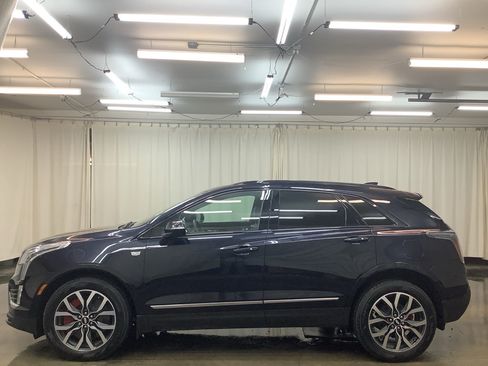 Used 2022 Cadillac XT5 Sportv w/ Platinum Package AWD/4WD image 9