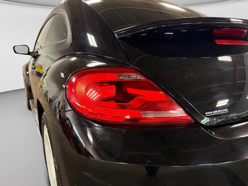 Used 2016 Volkswagen Beetle 1.8T SE FWD image 12