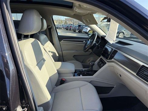 Used 2019 Volkswagen Atlas SEL image 14