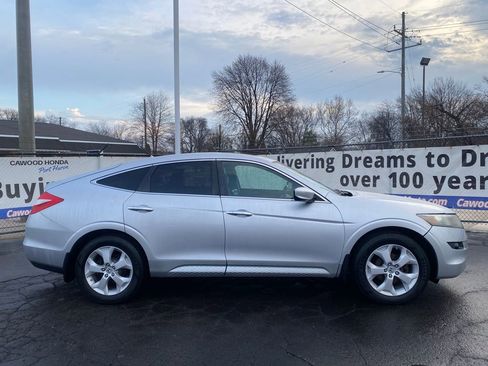 Used 2011 Honda Crosstour EX-L image 2