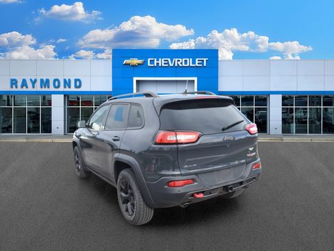 Used 2016 Jeep Cherokee Trailhawk w/ Comfort/Convenience Group AWD/4WD image 5
