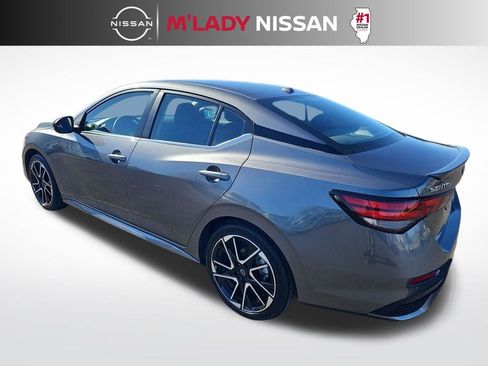 Used 2025 Nissan Sentra SR image 8