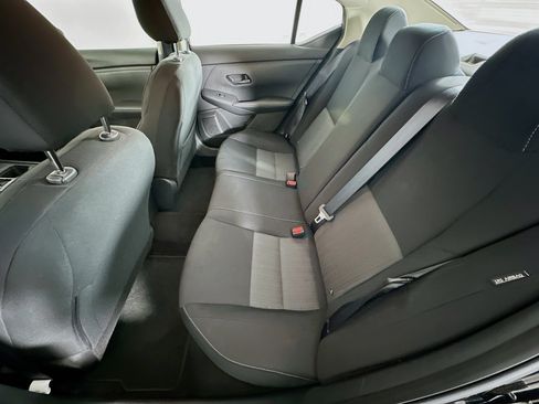 Used 2024 Nissan Sentra SV FWD image 25