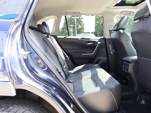 Used 2023 Toyota RAV4 XLE Premium AWD/4WD image 32
