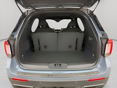 New 2026 Ford Explorer ST-Line image 31