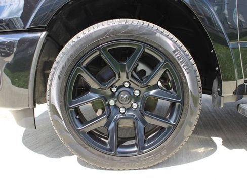 Used 2025 RAM 1500 Laramie w/ Night Edition AWD/4WD image 35