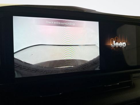 Used 2025 Jeep Wrangler Unlimited Sport image 15