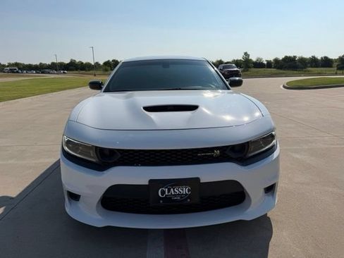 Used 2023 Dodge Charger Scat Pack w/ Plus Group RWD image 9