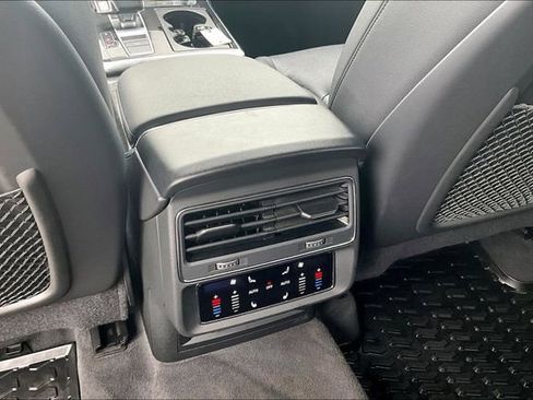 Used 2023 Audi Q7 3.0T Premium Plus w/ Premium Plus Package AWD/4WD image 25
