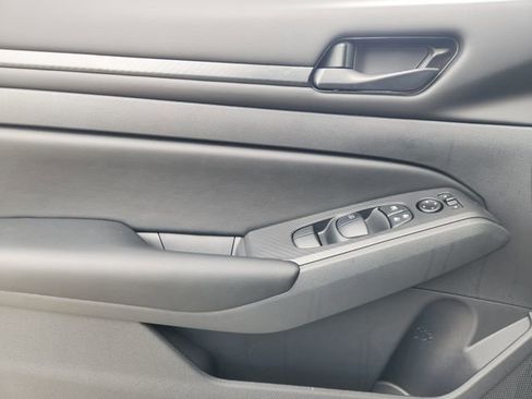 New 2025 Nissan Altima 2.5 S image 17