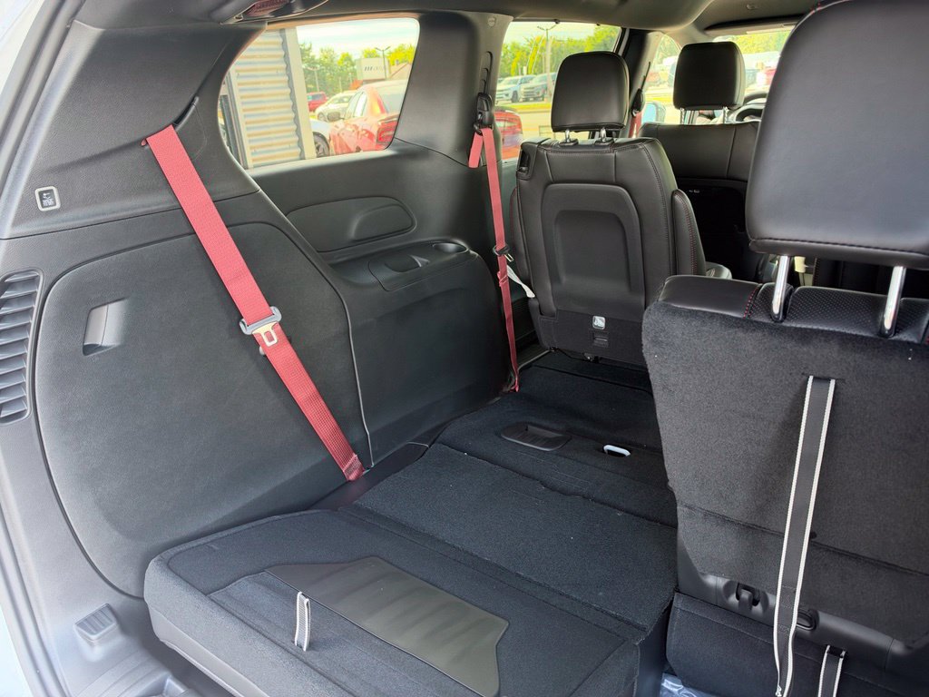 New 2027 Chrysler Pacifica Select AWD/4WD image 16