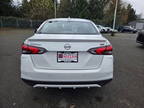 New 2025 Nissan Versa SR image 7