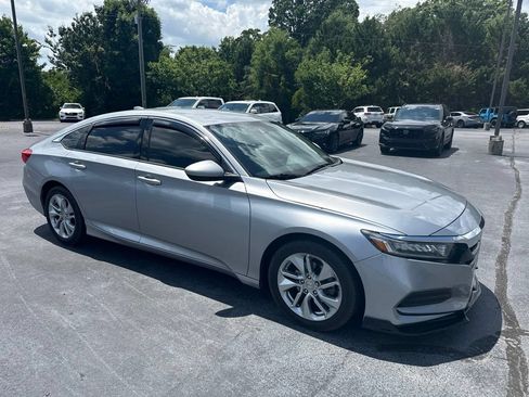 Used 2018 Honda Accord LX image 3