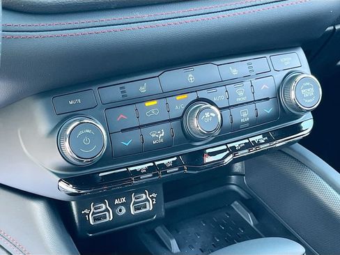 New 2026 Dodge Durango GT w/ Blacktop Package AWD/4WD image 13
