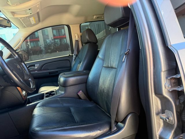 Used 2008 Chevrolet Silverado 2500 LTZ w/ Suspension Package, Off-Road AWD/4WD image 26