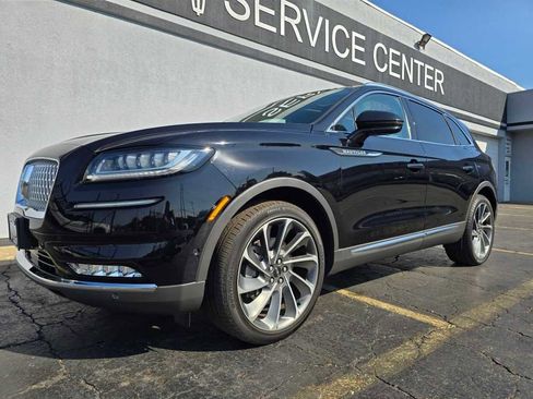 Used 2022 Lincoln Nautilus Reserve w/ Equipment Group 202A image 9