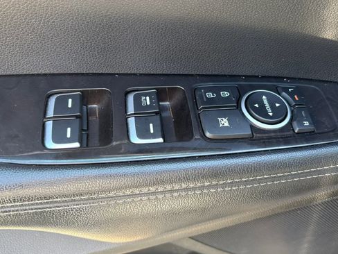 Used 2017 Kia Sorento LX FWD image 16