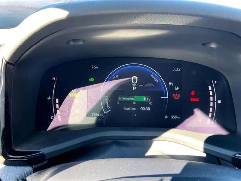 Used 2025 Toyota Camry LE w/ Convenience Package image 23