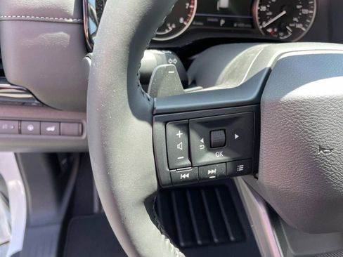 New 2026 Nissan Pathfinder SV FWD image 24