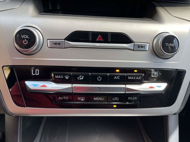 Used 2020 Ford Explorer XLT RWD image 26