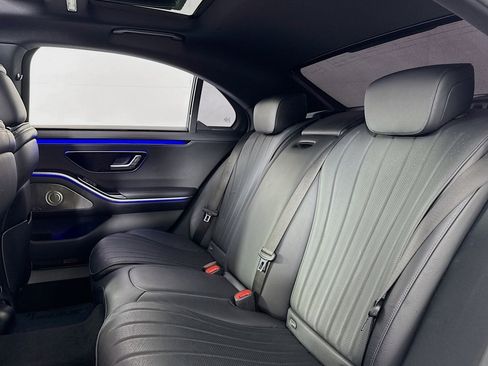 Certified 2022 Mercedes-Benz S 500 4MATIC image 8