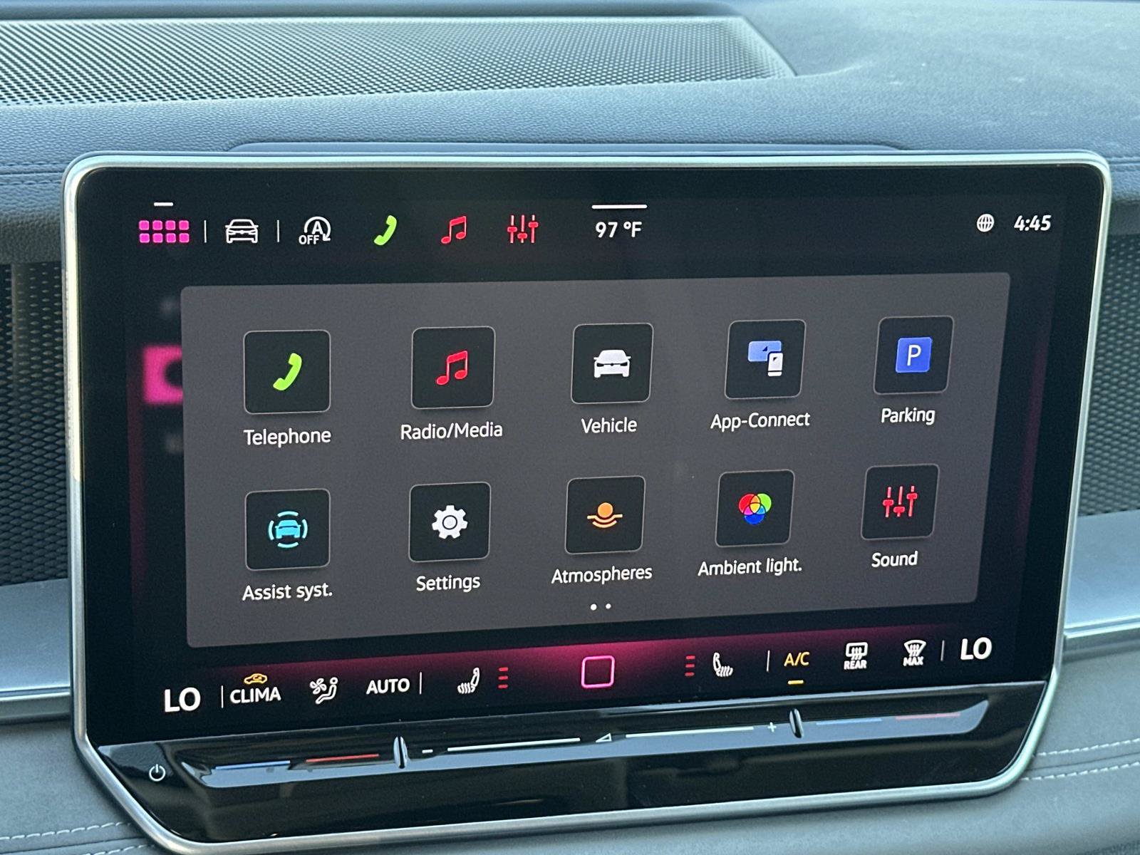 Certified 2026 Volkswagen Tiguan SE FWD image 13