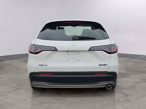 Certified 2026 Honda HR-V Sport image 5