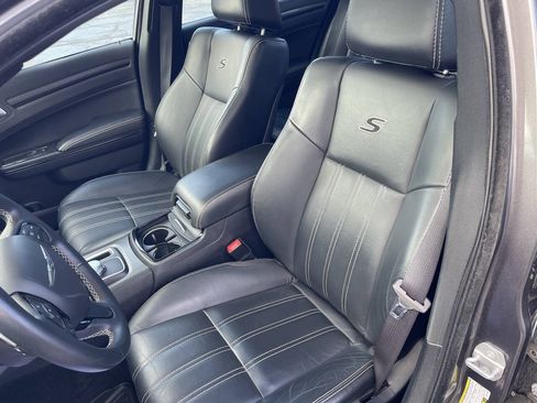 Used 2016 Chrysler 300 S AWD/4WD image 3