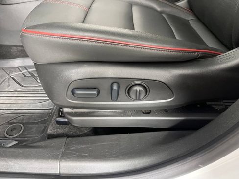 Certified 2024 Chevrolet TrailBlazer RS w/ Convenience Package FWD image 25