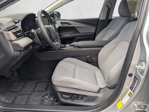 Used 2025 Toyota Camry LE w/ Convenience Package FWD image 15