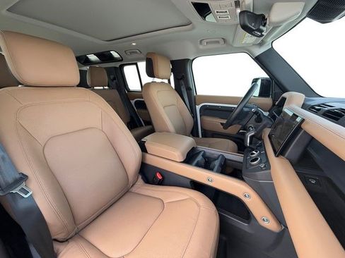 Used 2025 Land Rover Defender 110 S AWD/4WD image 19