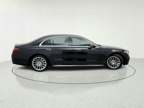 Certified 2023 Mercedes-Benz S 580 4MATIC Sedan image 7