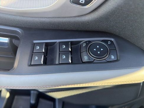 Used 2025 Ford Expedition Active AWD/4WD image 30
