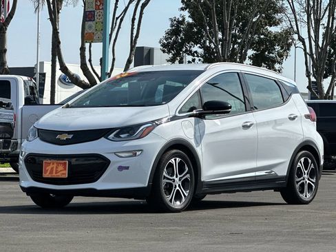 Used 2019 Chevrolet Bolt Premier w/ Infotainment Package image 8